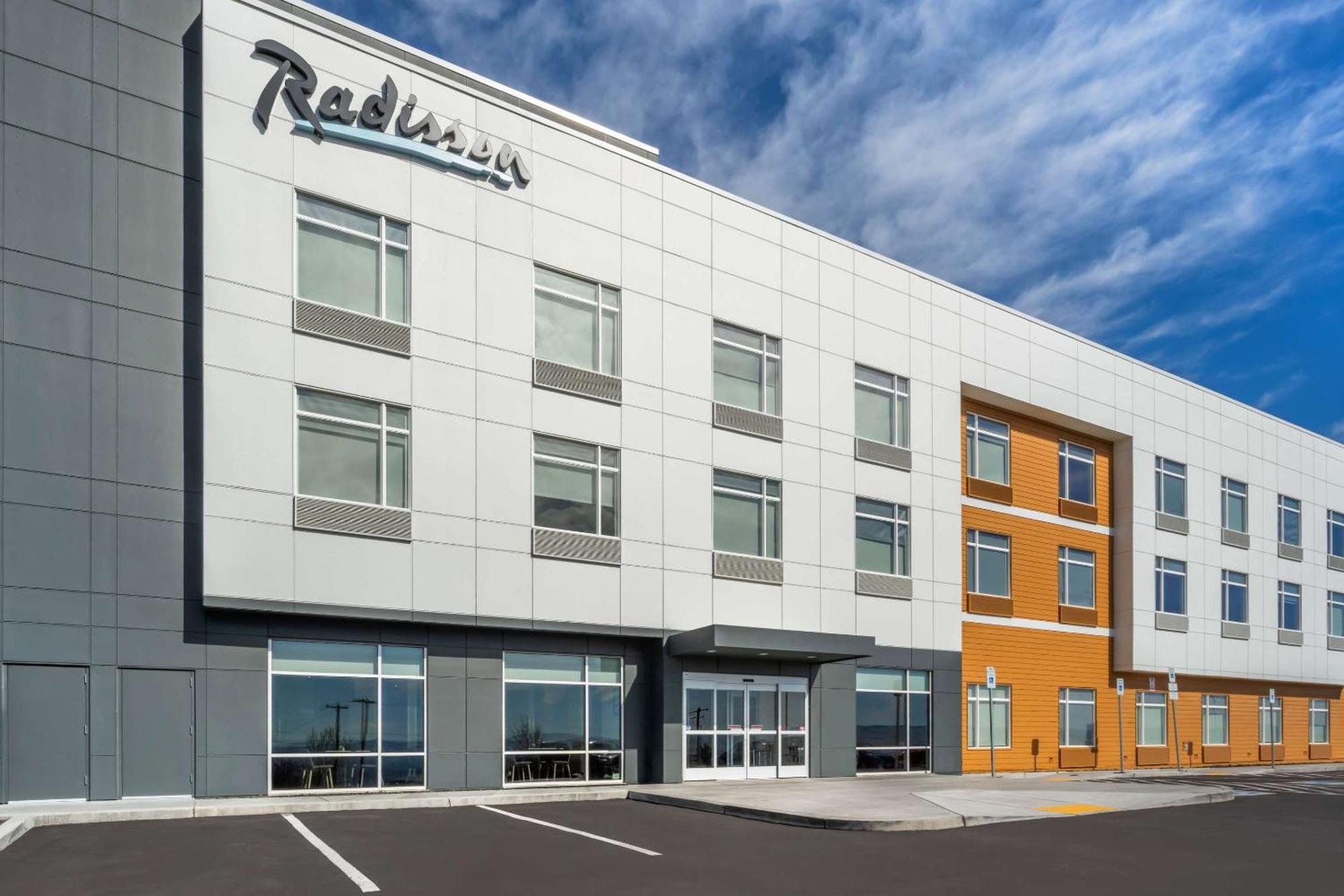 Radisson Hotel Pendleton Airport Exterior foto